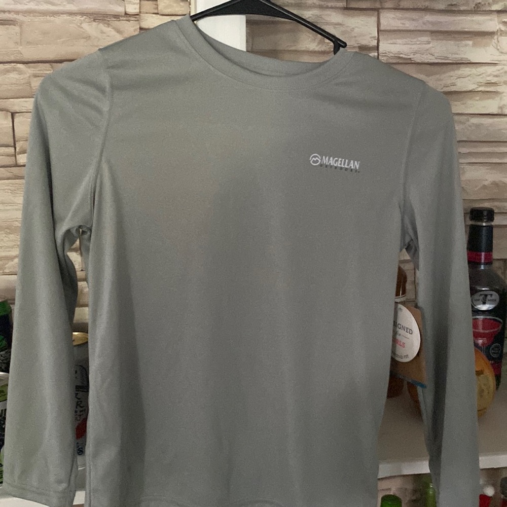 Magellan Outdoors long sleeve shirt